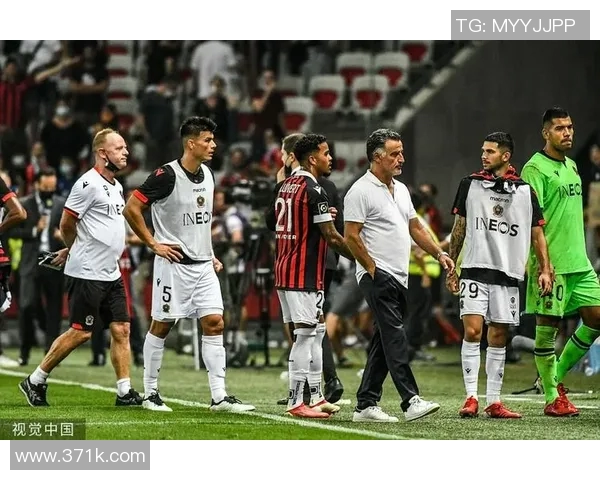 马赛与瓦朗谢比赛因天气原因延期球迷期待新赛程安排