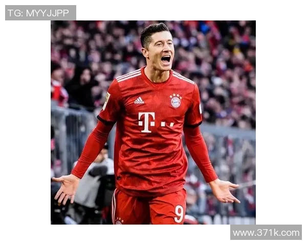 莱万领衔球队新征程展现个人魅力与团队精神的完美结合